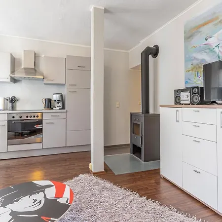 - 4 Im Appartementhaus Hafenriff Daire Sassnitz