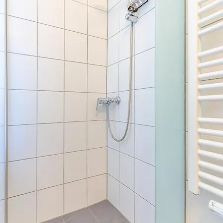 Daire - 4 Im Appartementhaus Hafenriff Sassnitz